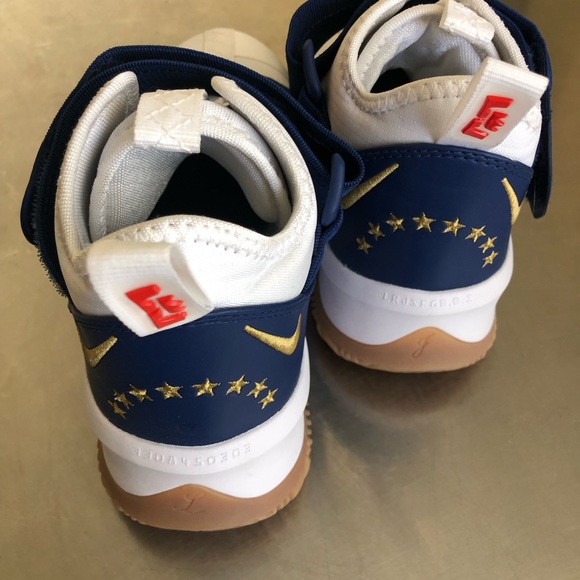 Nike LeBron Soldier 13 LA Shoes White Blue CU4133-124 Youth Sz 4Y - Picture 3 of 8